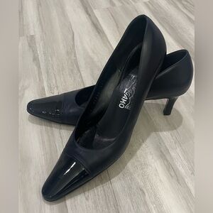 Salvatore Ferragamo Kitten Heels in Classic Navy Blue Calf Leather, S10